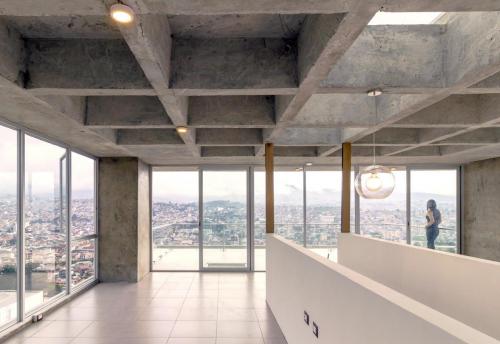 HOLGER CUADRADO TORRES