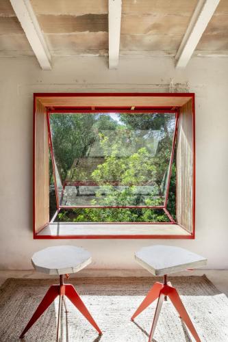 15 12VoltDen Mariana-de-Delas HighRes -112880