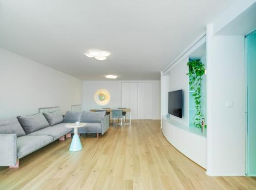 LAURA ORTÍN ARQUITECTURA